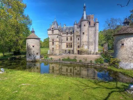 Apartment Dans Les Dependances Du Chateau Agonges